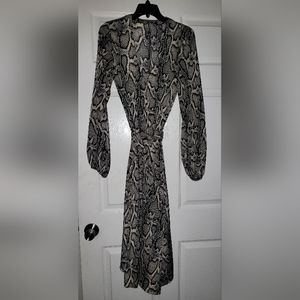 Show Me Your Mumu Dress Women's Medium Black Tan Snakeskin Print Midi Flowy